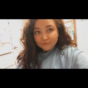 Meet your Posher, Abbigail